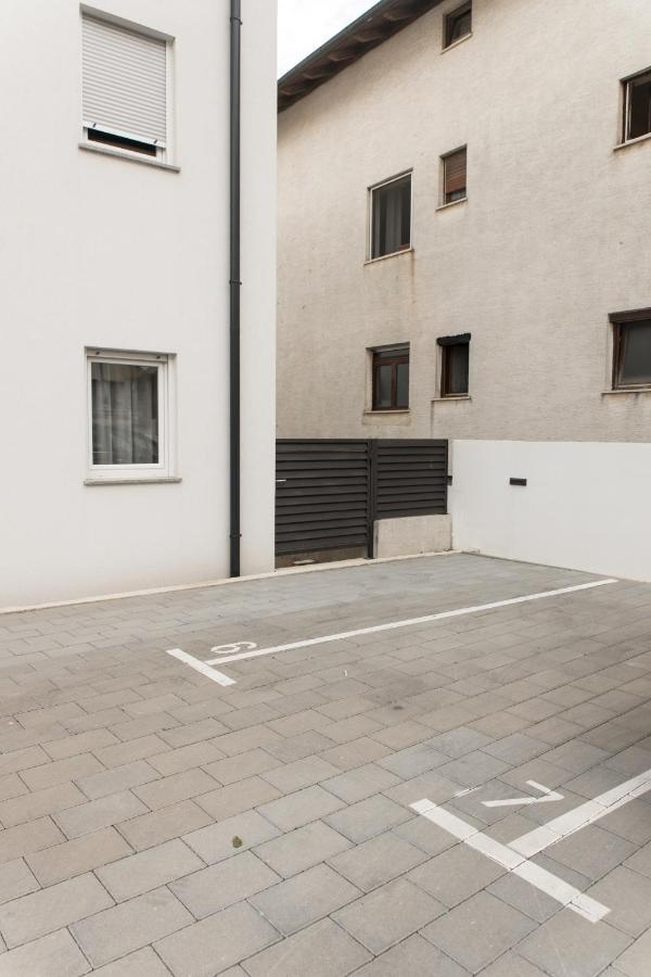Apartment Zara - Luxury Apartment With Private Pool Exterior foto
