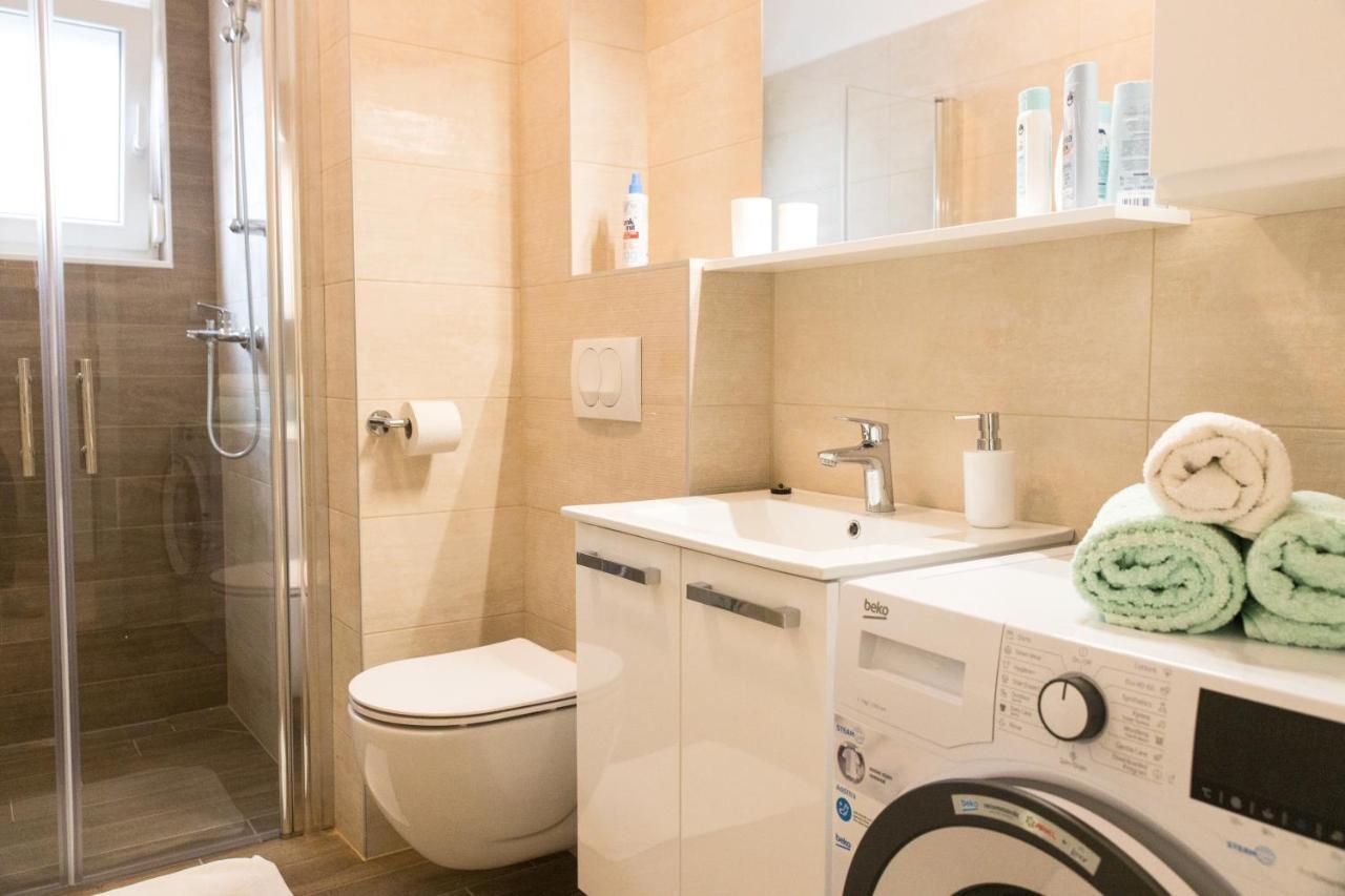 Apartment Zara - Luxury Apartment With Private Pool Exterior foto